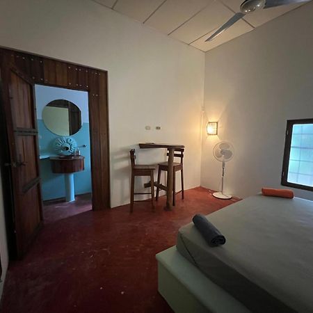 Buena Onda Backpackers Hotel San Juan del Sur Exterior photo