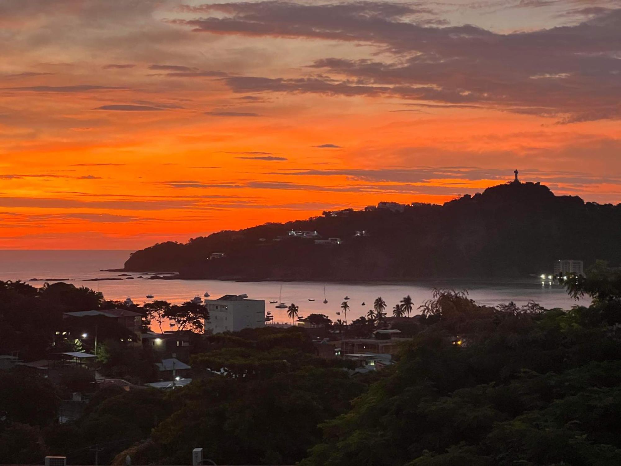 Buena Onda Backpackers Hotel San Juan del Sur Exterior photo